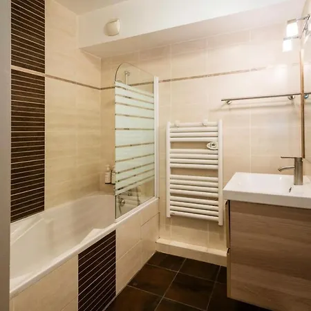 Apartment Les D'adrien - 3 Pieces 6 Personnes Expose Ouest Mae-8294